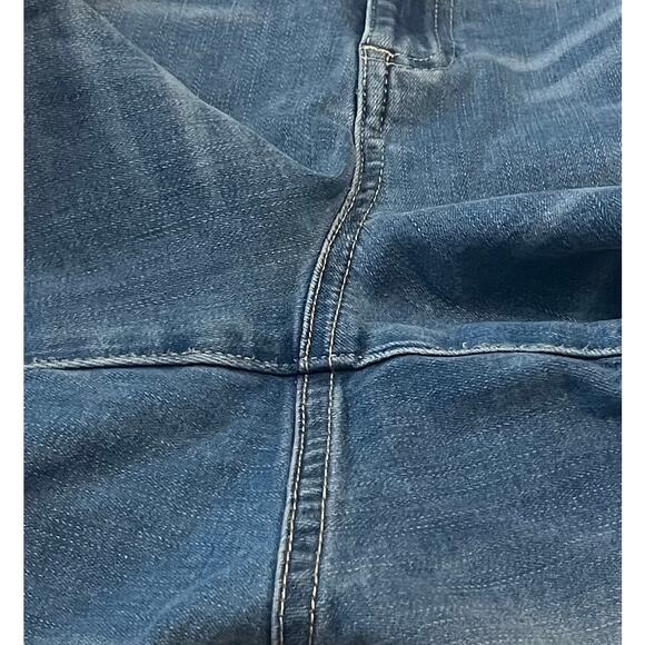 TOMMY HILFIGER HI-RISE DISTRESSED DENIM SHORTS, WOMENS, 14, DENIM BLUE, FOLD HEM - Picture 7 of 10